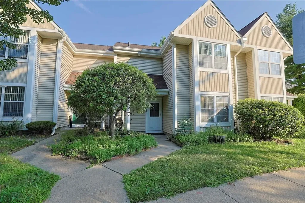 106 Creekside Circle Spring Valley NY 10977