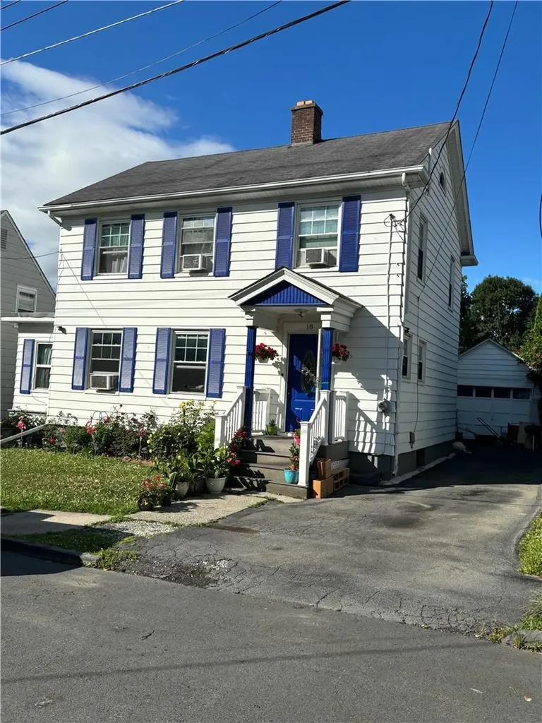 18 Courtland Place Middletown NY 10940