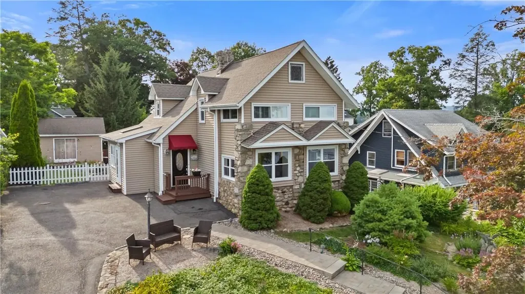 33 Sycamore Road Mahopac NY 10541