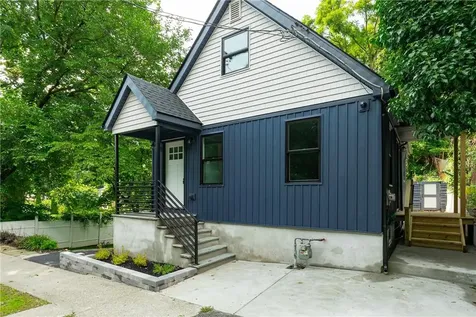 27 Verazzano Boulevard Poughkeepsie NY 12601