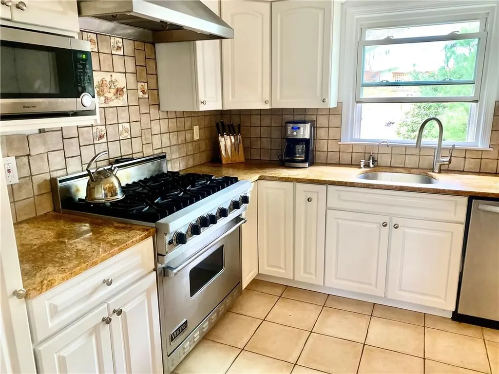 5 Balsam Drive Garnerville NY 10923