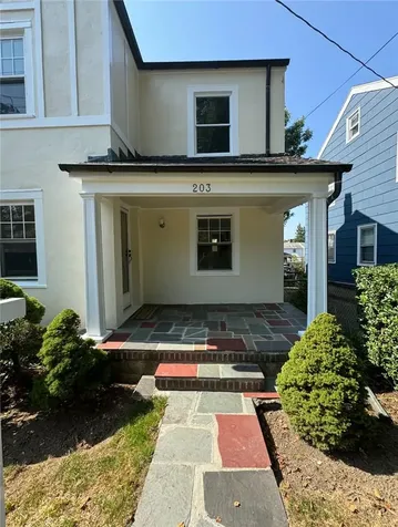 203 Weyman Avenue New Rochelle NY 10805