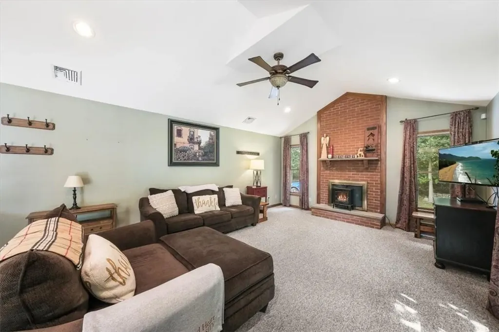9 Angelas Way Goshen NY 10924