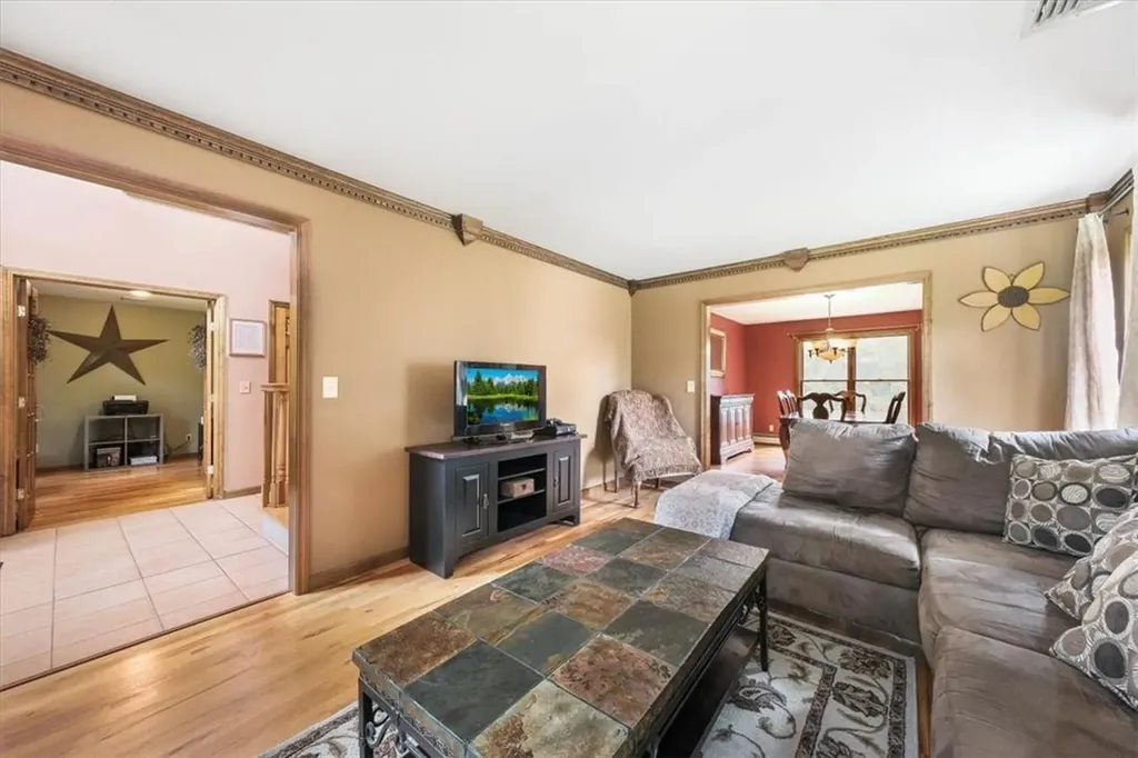 9 Angelas Way Goshen NY 10924