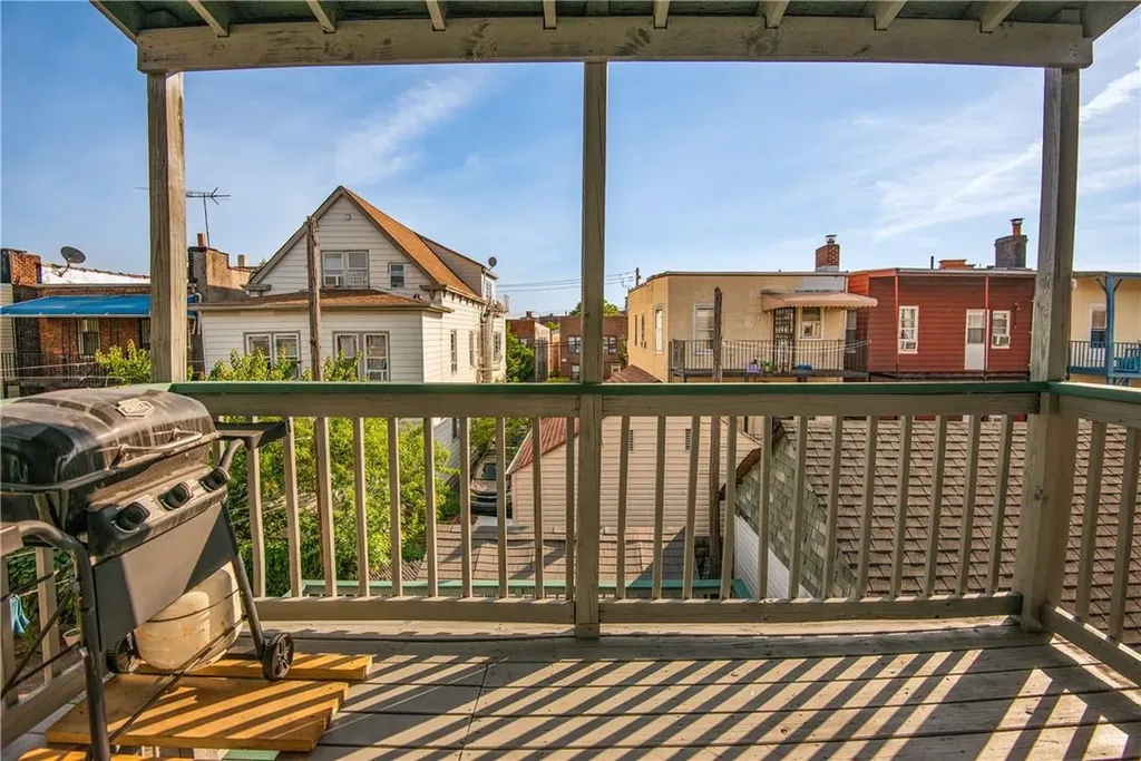 1721 Montgomery Place Bronx NY 10461