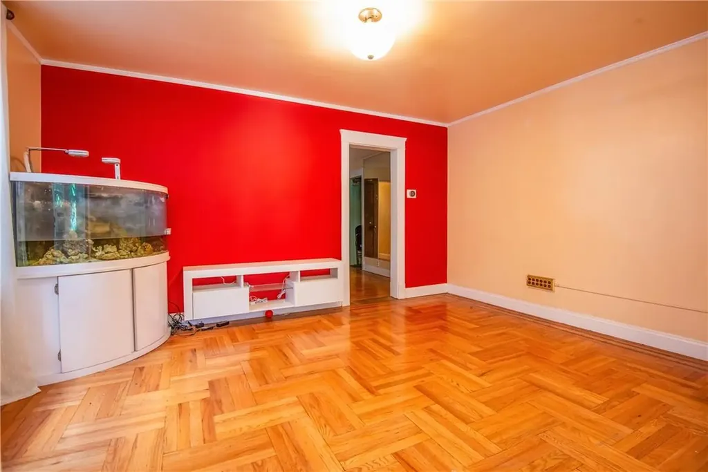 1721 Montgomery Place Bronx NY 10461