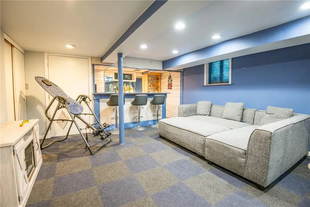 1721 Montgomery Place Bronx NY 10461