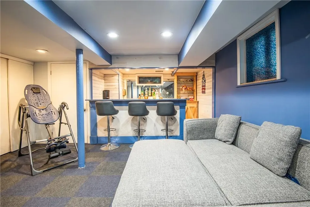 1721 Montgomery Place Bronx NY 10461
