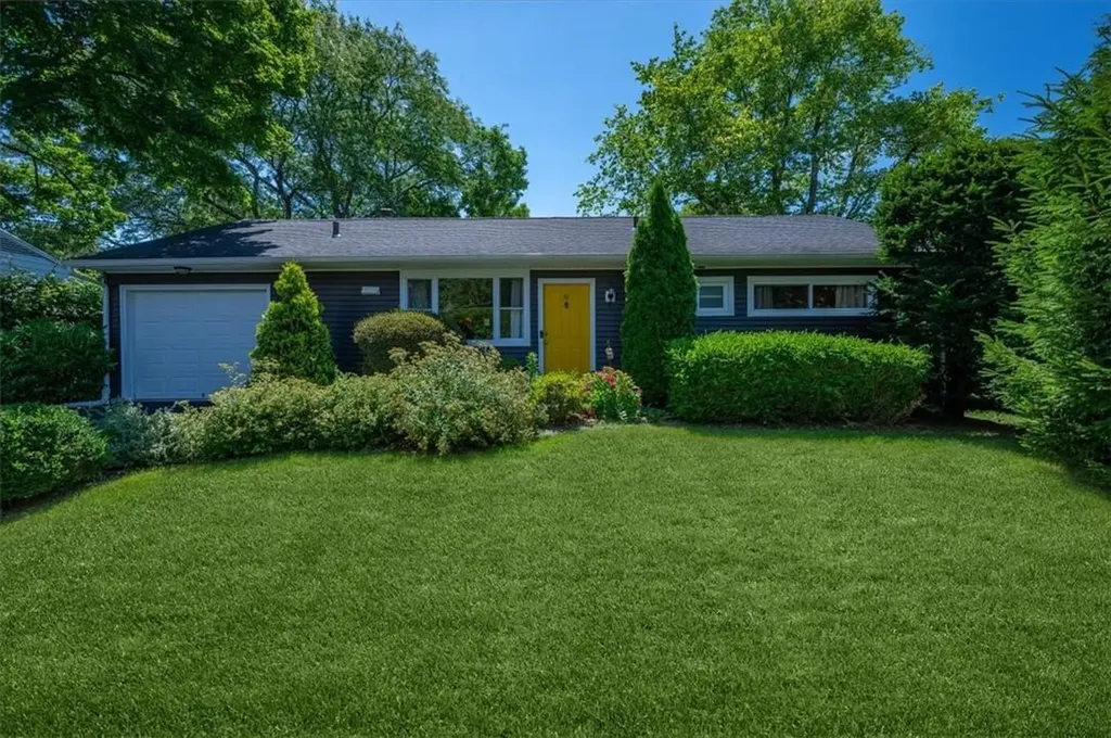 10 Dunderave Road White Plains NY 10603