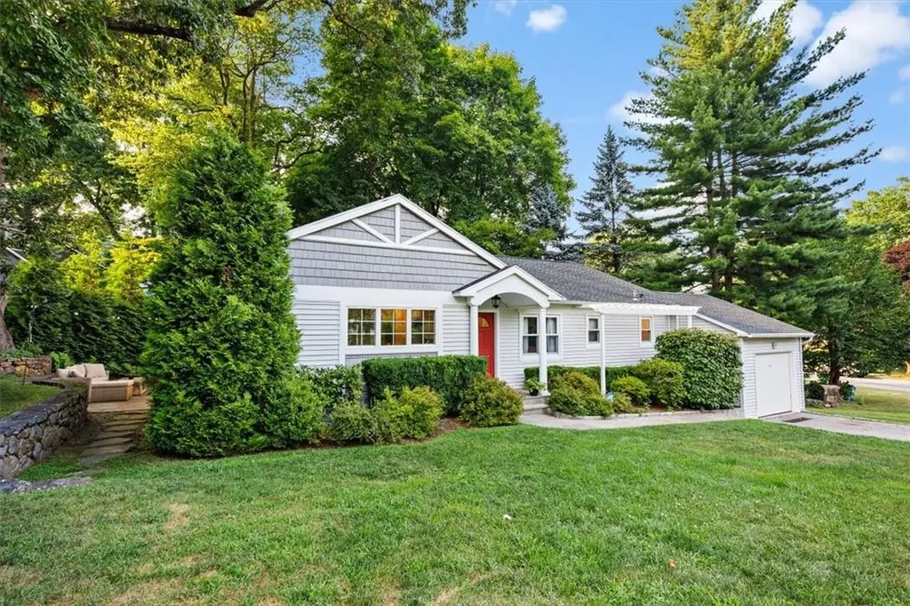 194 Crest Drive Tarrytown NY 10591