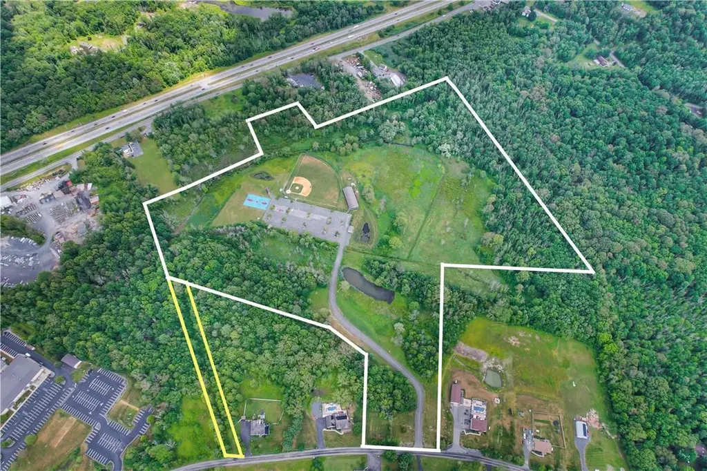 422 M And M Road Middletown NY 10940