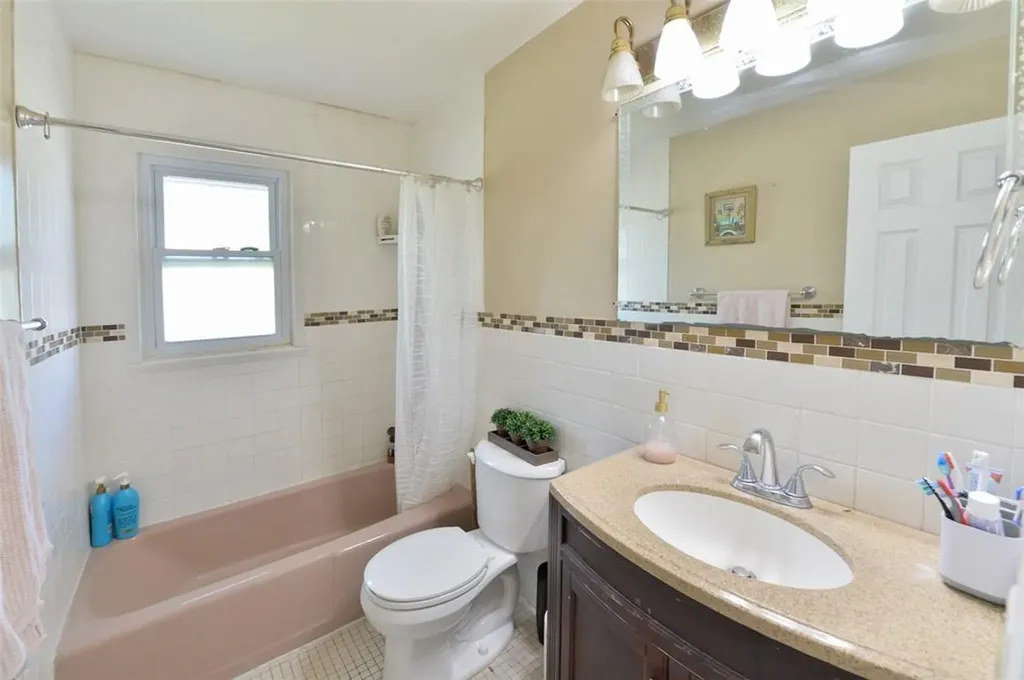 142 Whipple Road Middletown NY 10940