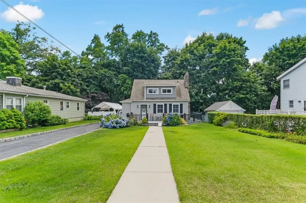9 Young Avenue Cortlandt NY 10520