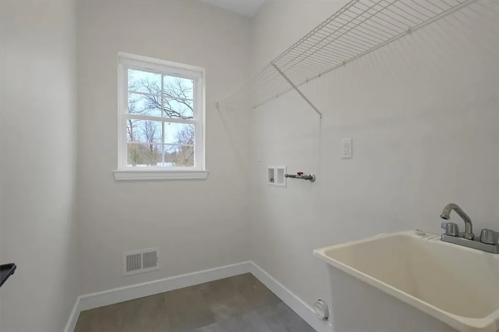 52 Scenic View Lane Marlboro NY 12542