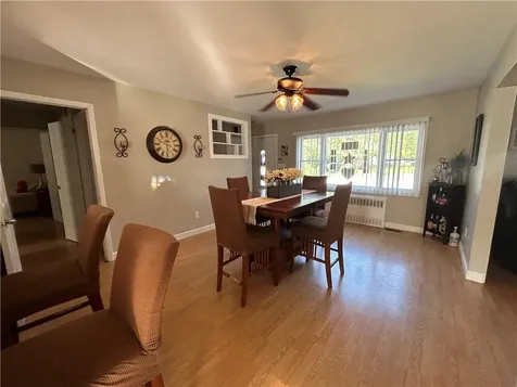 27 Essex Road Poughkeepsie NY 12601
