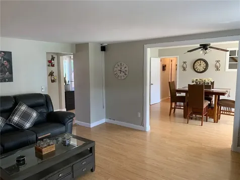 27 Essex Road Poughkeepsie NY 12601