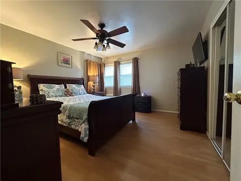 27 Essex Road Poughkeepsie NY 12601