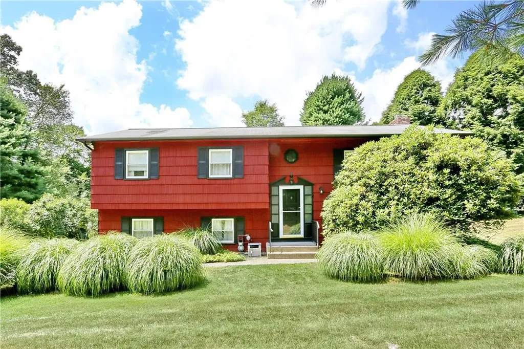 9 Augur Road Airmont NY 10901