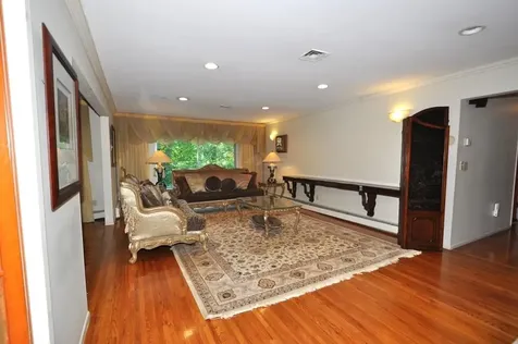 15 Sprain Valley Road Scarsdale NY 10583