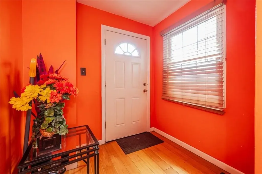 847 E 221st Street Bronx NY 10467