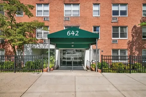 642 Locust Street Mount Vernon NY 10552