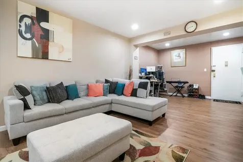 642 Locust Street Mount Vernon NY 10552