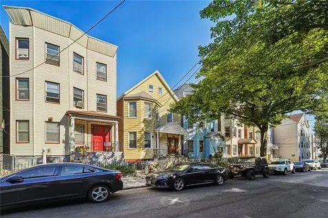 43 Oak Street Yonkers NY 10701