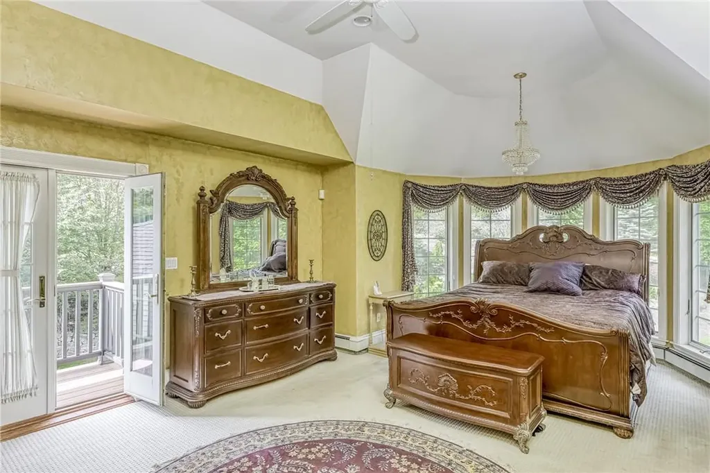 21 Katavolos Drive Tomkins Cove NY 10986