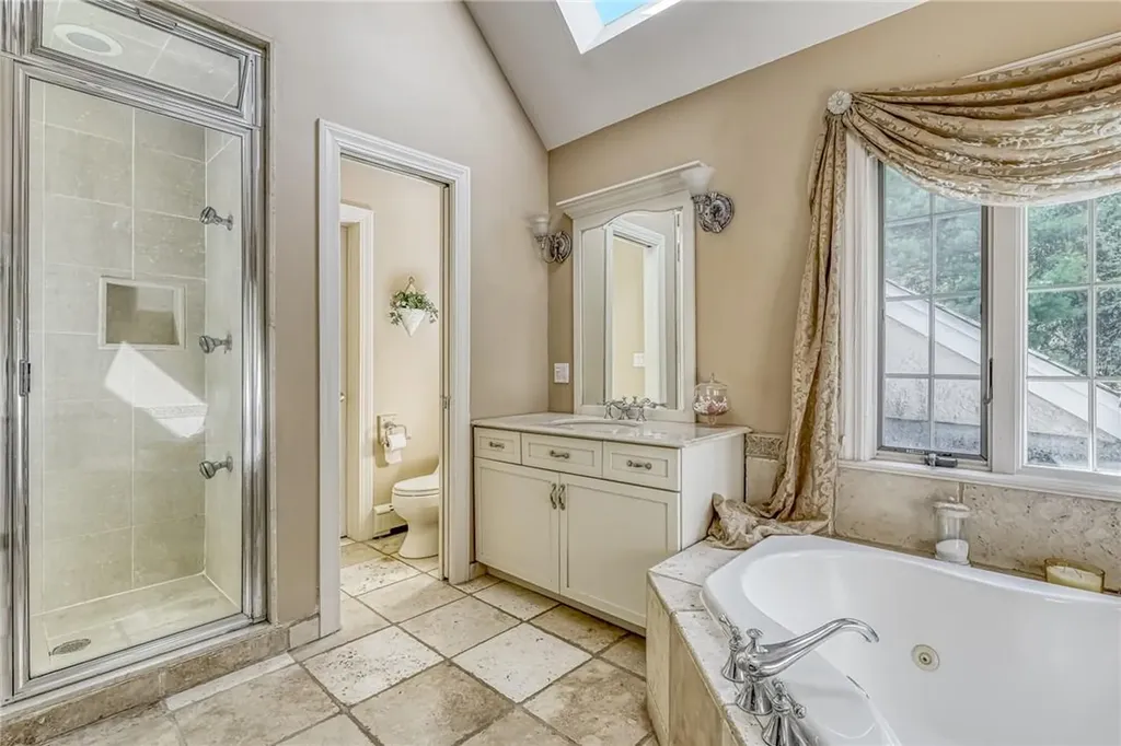 21 Katavolos Drive Tomkins Cove NY 10986