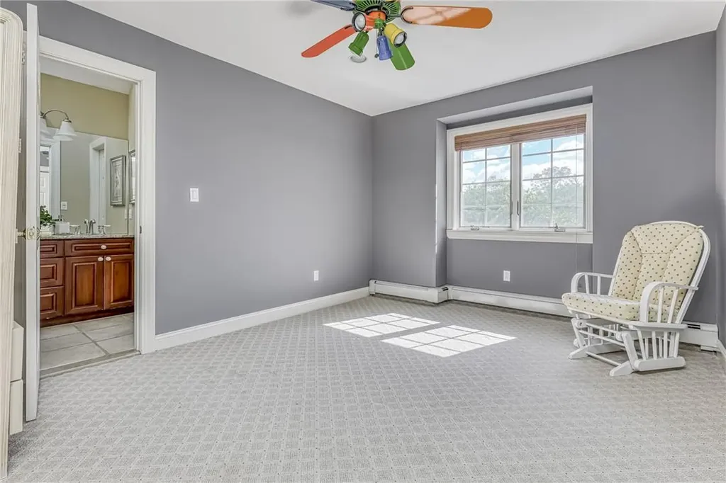 21 Katavolos Drive Tomkins Cove NY 10986