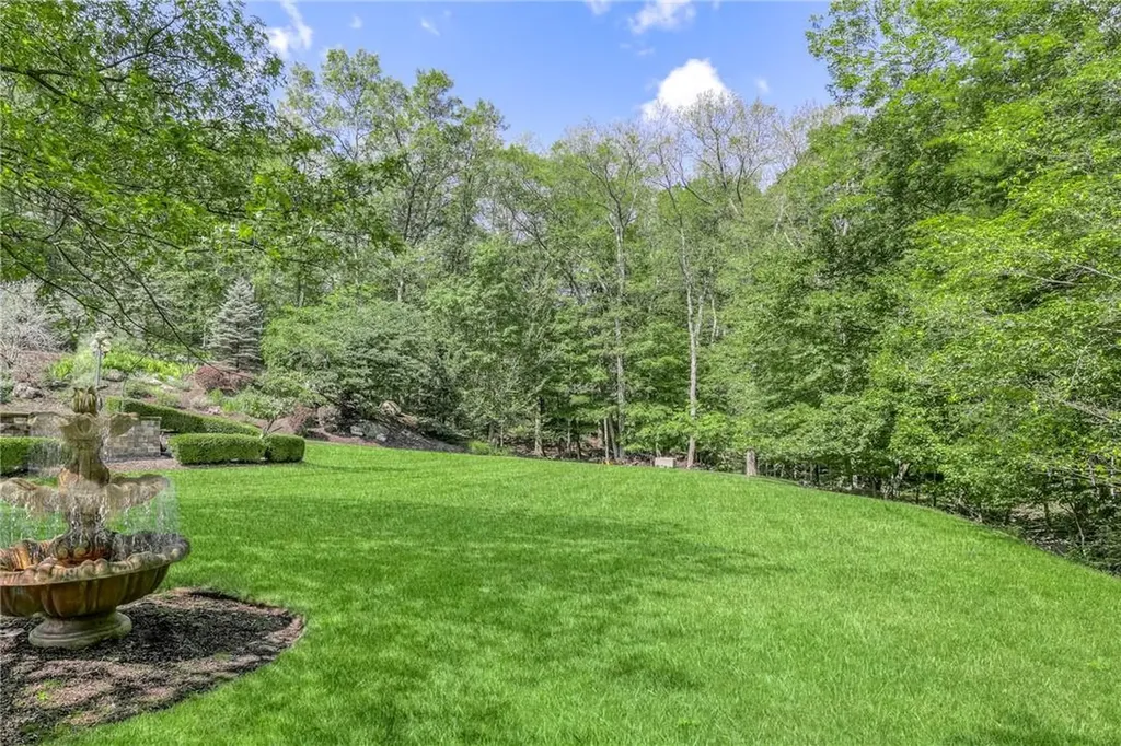21 Katavolos Drive Tomkins Cove NY 10986