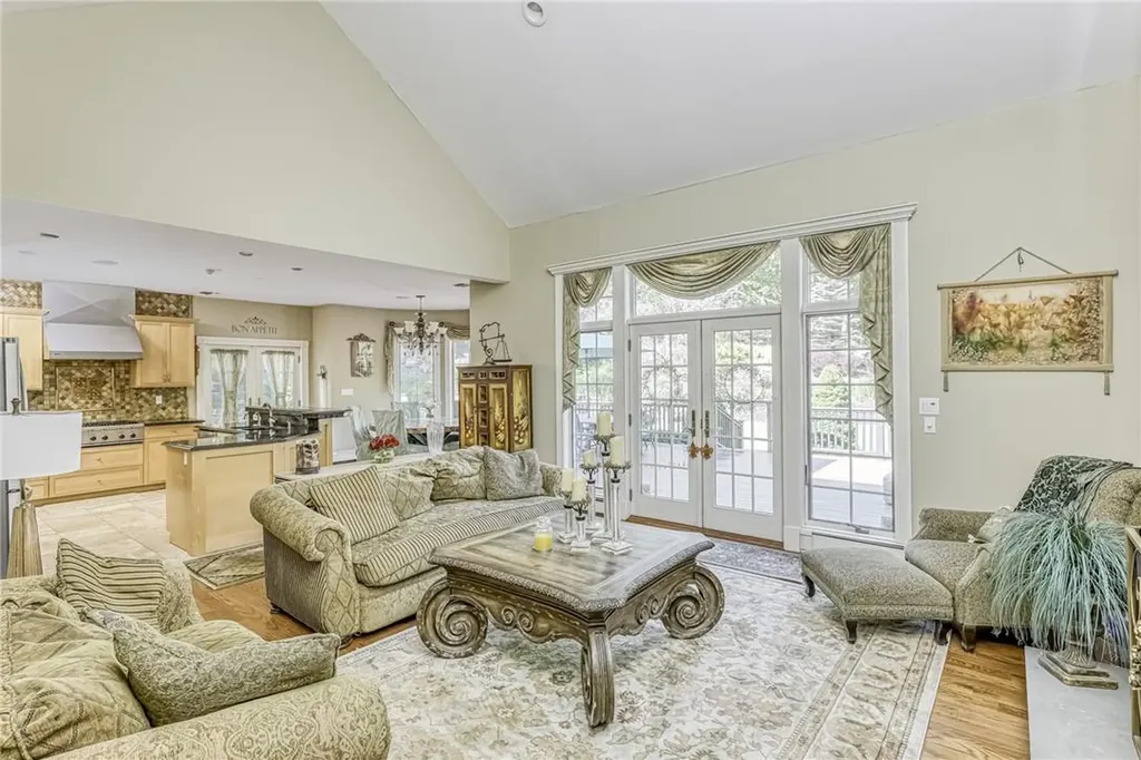 21 Katavolos Drive Tomkins Cove NY 10986