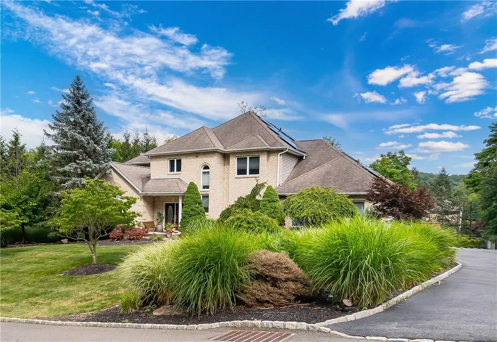 18 Pierce Drive Stony Point NY 10980