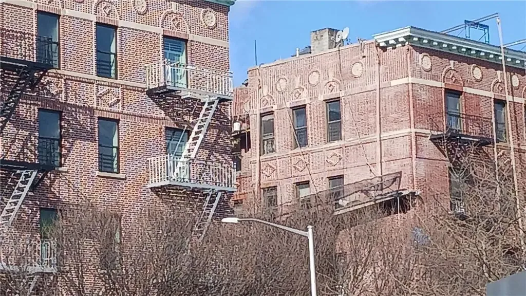 943 Teller Avenue Bronx NY 10451