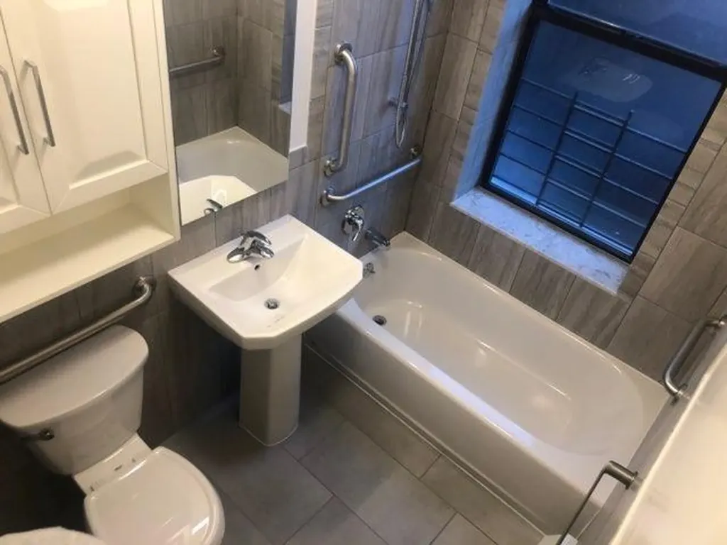 943 Teller Avenue Bronx NY 10451
