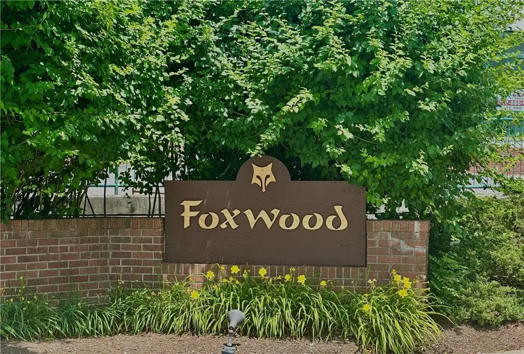 28 Foxwood Circle Mount Kisco NY 10549