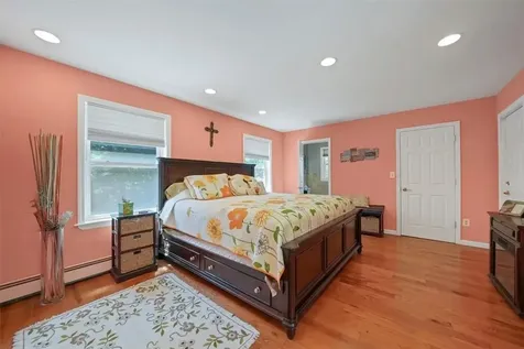 2 Aura Drive Valley Cottage NY 10989