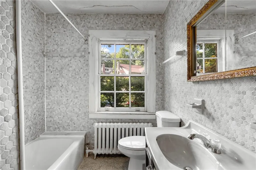 22 Edgecliff Terrace Yonkers NY 10705