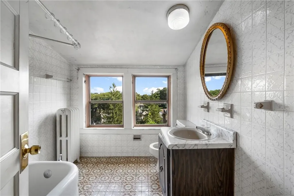 22 Edgecliff Terrace Yonkers NY 10705