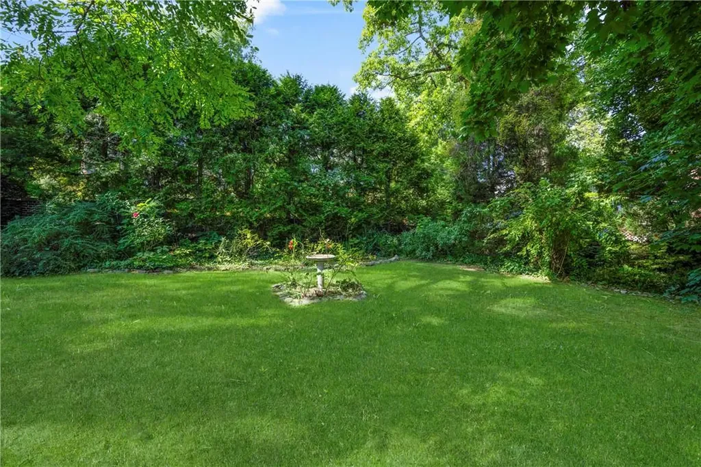 22 Edgecliff Terrace Yonkers NY 10705