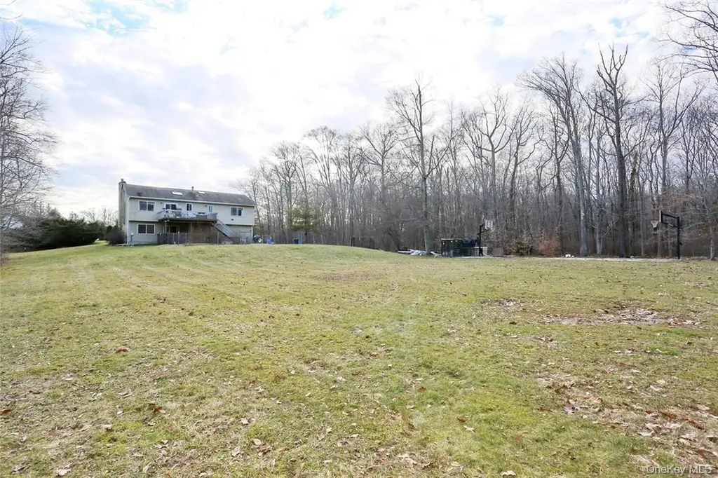 9 Aron Court Spring Valley NY 10977