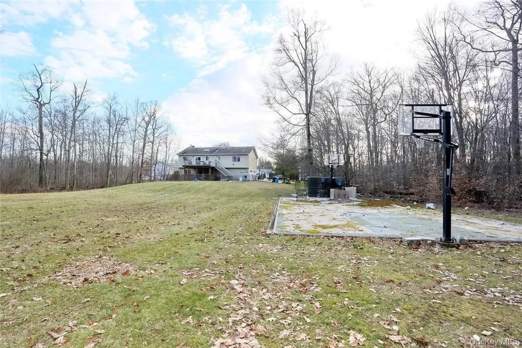 9 Aron Court Spring Valley NY 10977