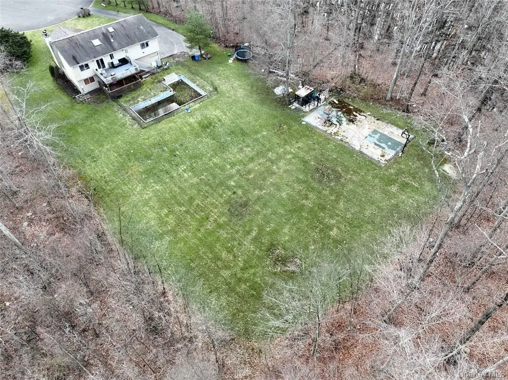 9 Aron Court Spring Valley NY 10977