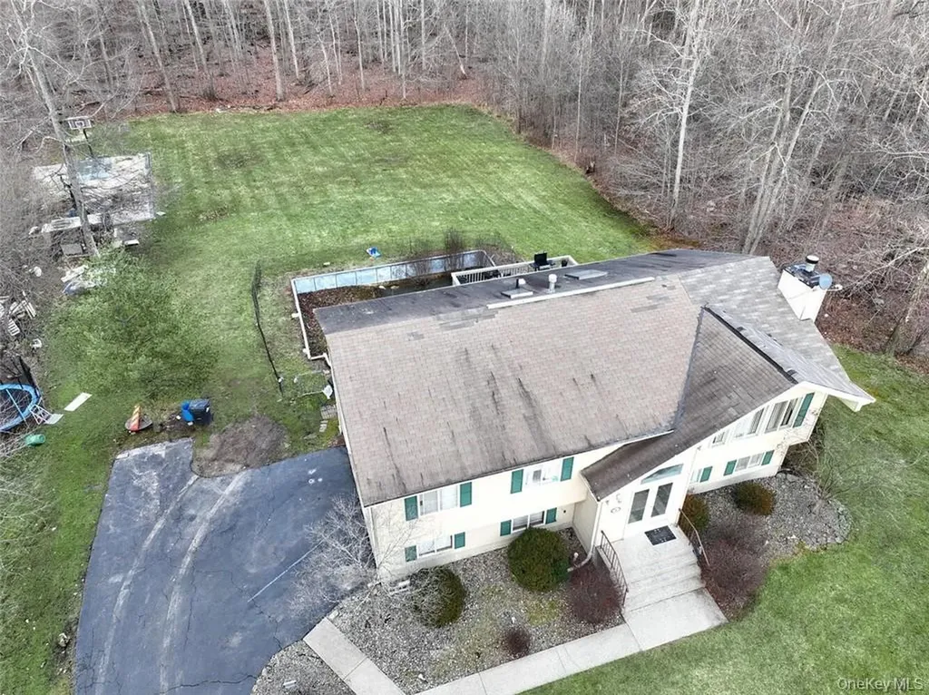 9 Aron Court Spring Valley NY 10977