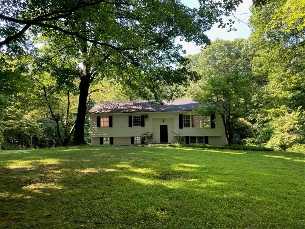 42 Trudy Lane Bedford NY 10506