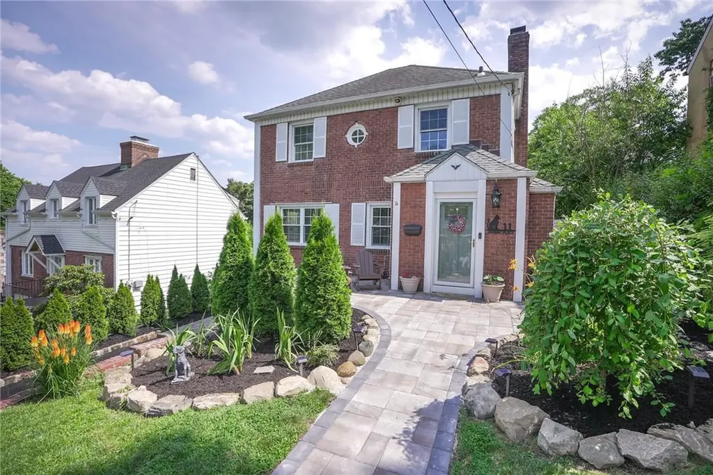 9 Aka 11 Regent Place Yonkers NY 10710