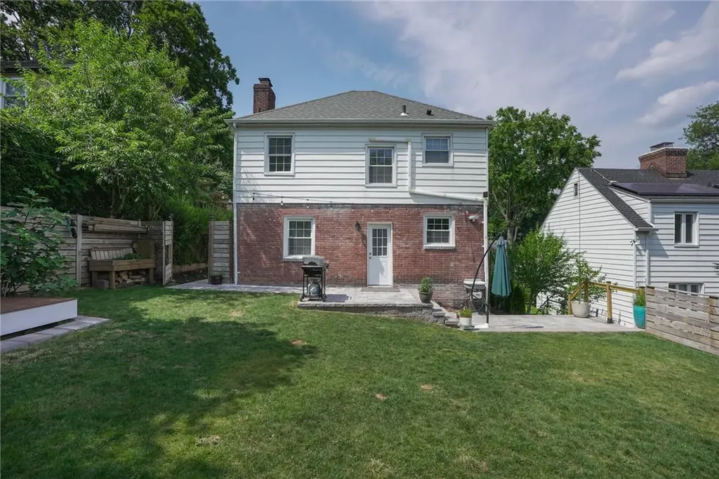 9 Aka 11 Regent Place Yonkers NY 10710