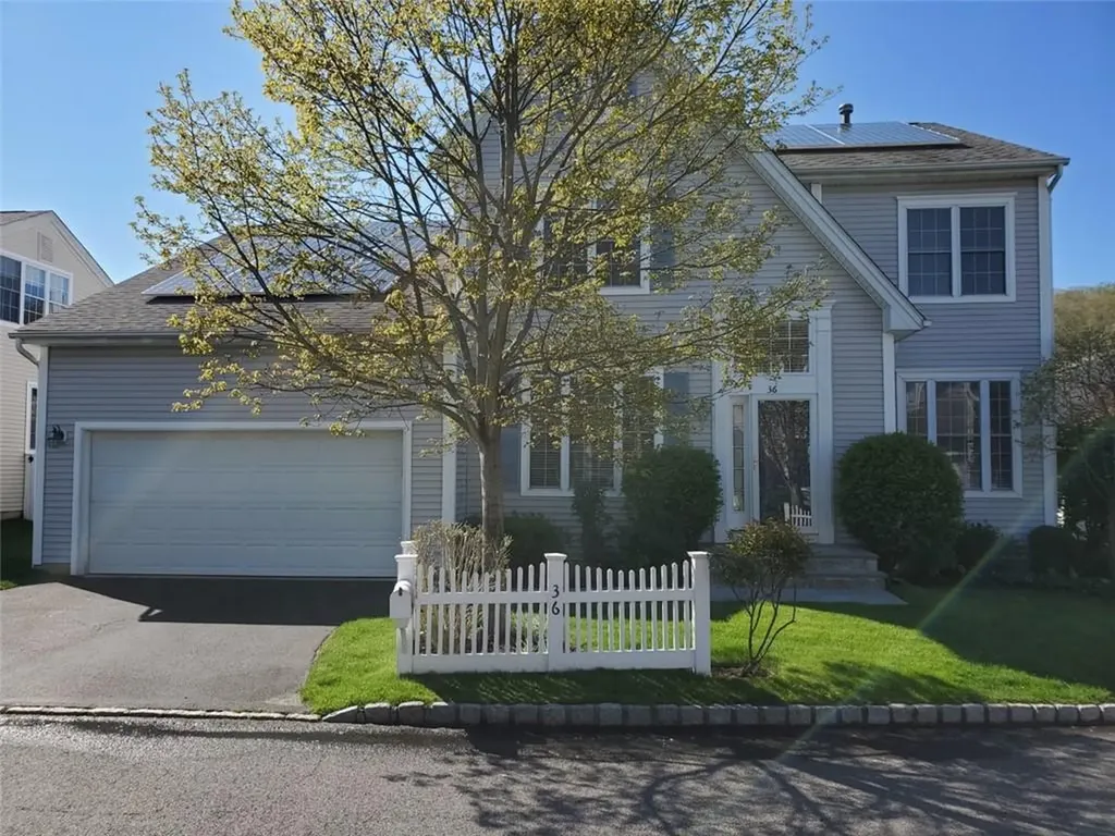86 Legacy Circle White Plains NY 10603