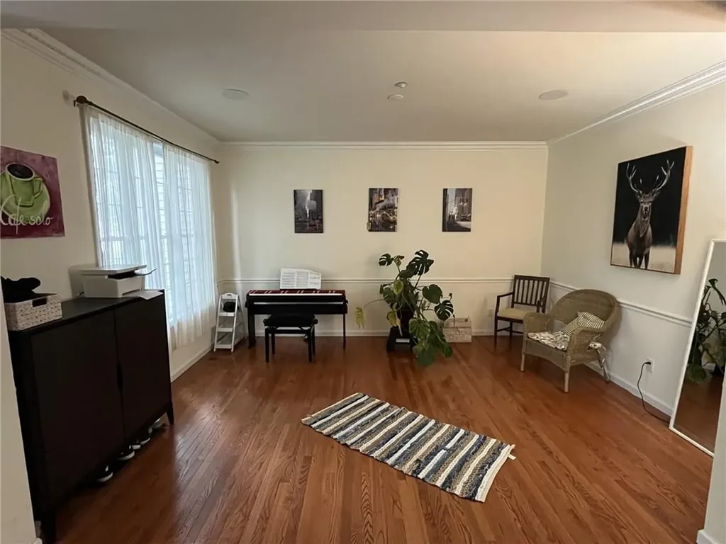 86 Legacy Circle White Plains NY 10603