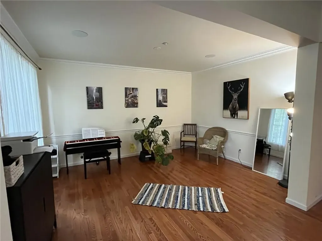 86 Legacy Circle White Plains NY 10603